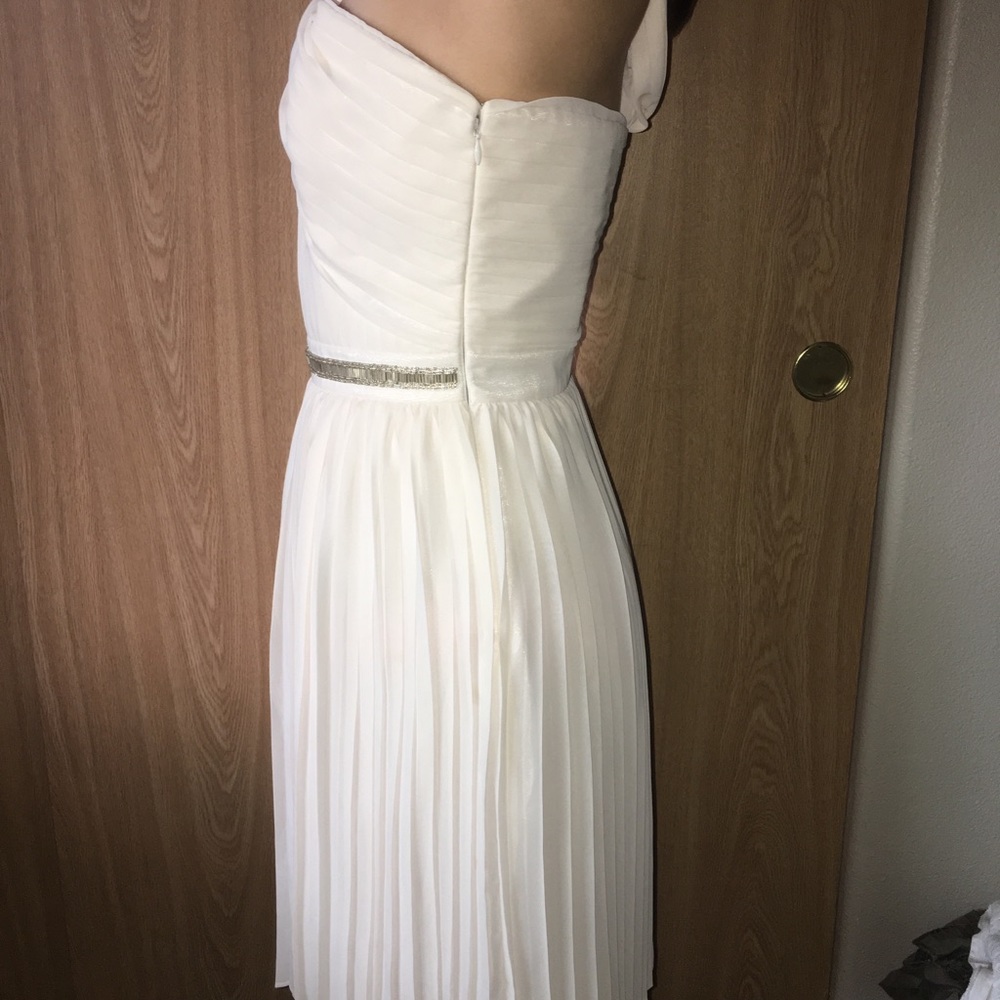 Laundry by Design cream pleated cocktail dress - Picture 4 of 8